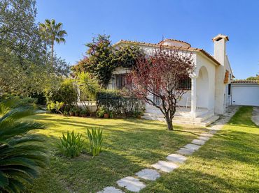 Haus mit Garten zum Verkauf in Camí Ardiaca 25