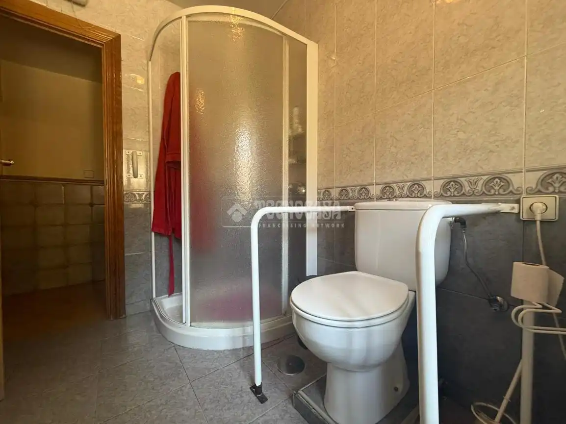 Bathroom of Houses for sale in Madrid  with Heating and Terrace