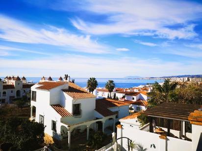 Exterior view of Single-family semi-detached for sale in Vélez-Málaga  with Air Conditioner, Terrace and Swimming Pool