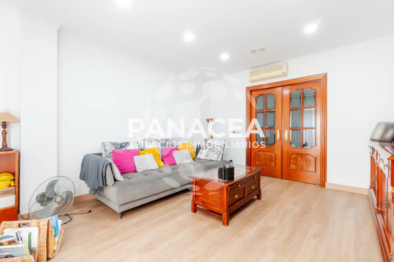 Flat for sale in Roquetas de Mar  with Air Conditioner, Furnished and Oven