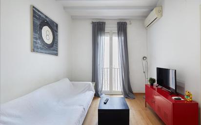 Bedroom of Flat for sale in  Barcelona Capital  with Air Conditioner and Balcony