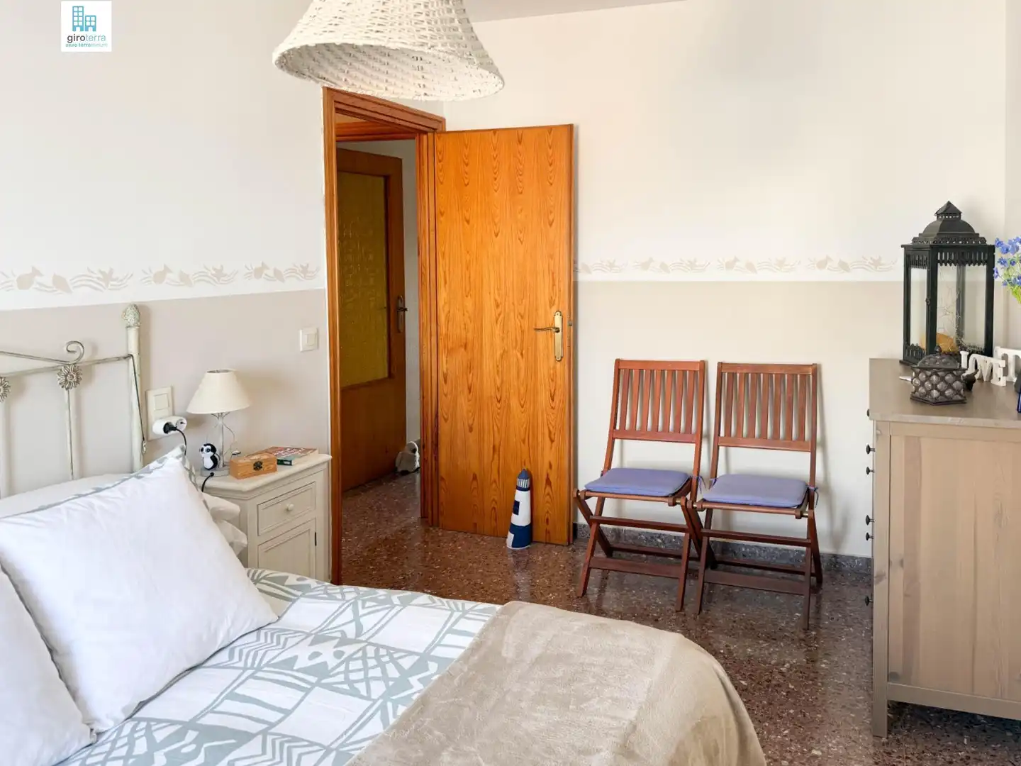 Schlafzimmer von Dachboden zum Verkauf in Blanes mit Terrasse