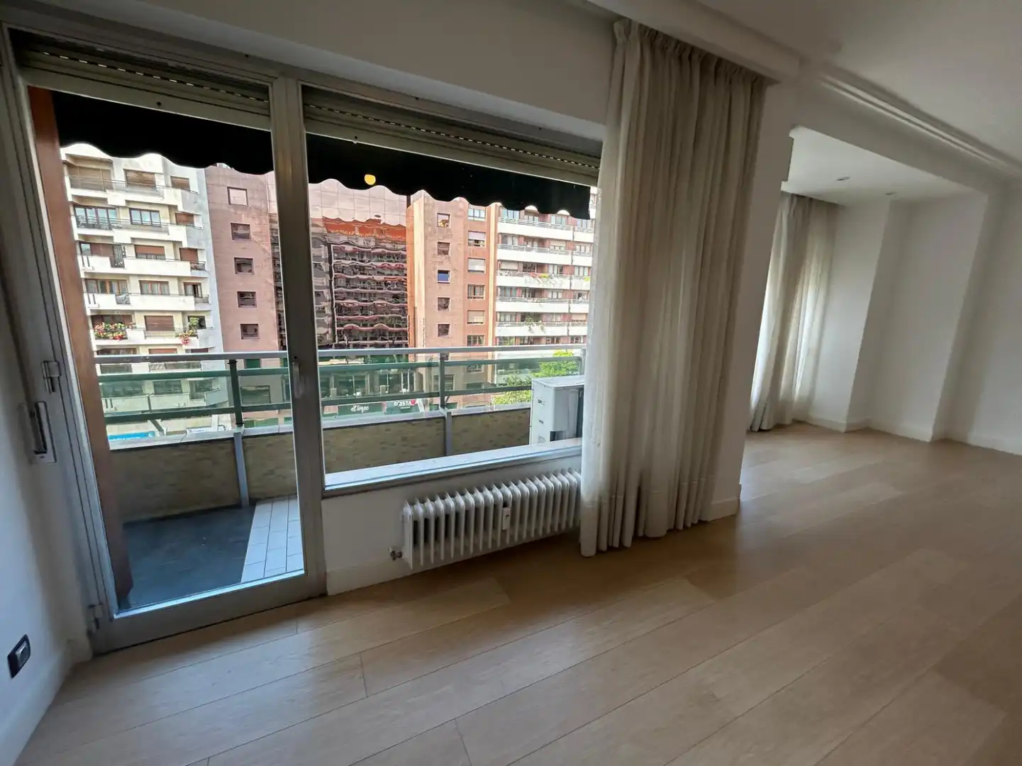 Habitación de Piso de alquiler en  Logroño con Aire acondicionado, Calefacción y Terraza