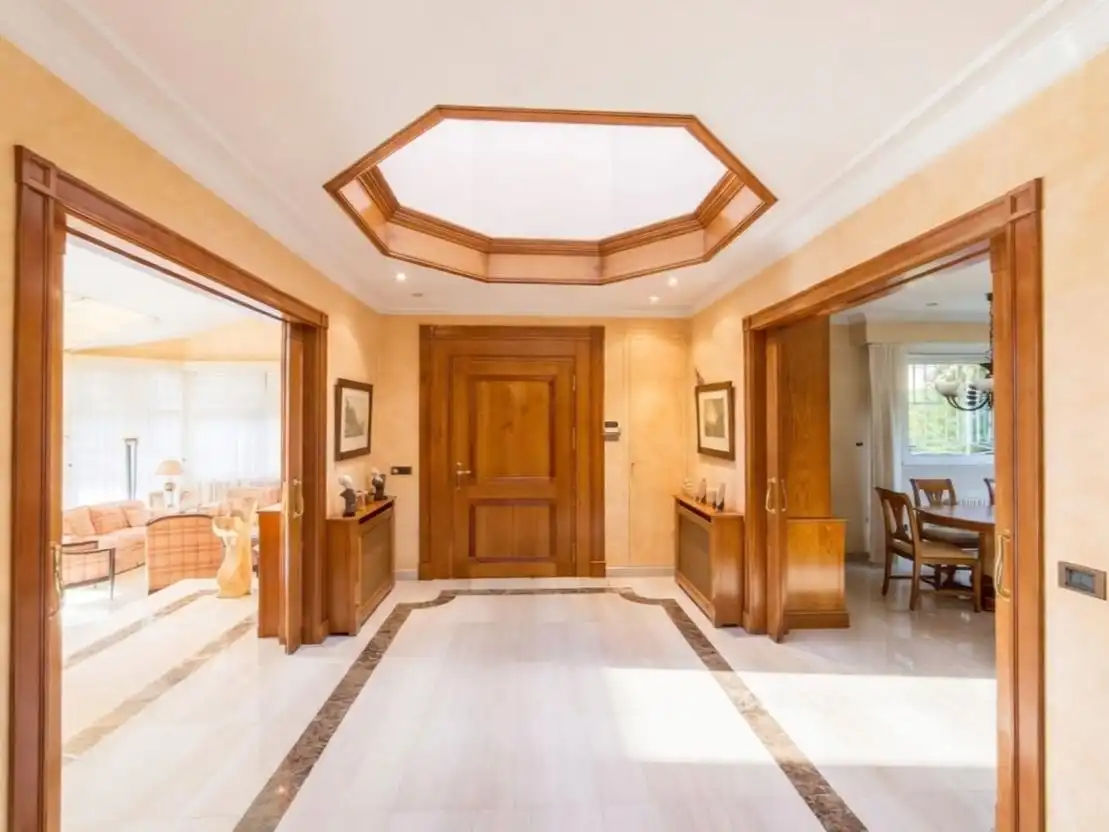 Chalet con piscina en venta en MANUEL OLIAG 6, imagen 9