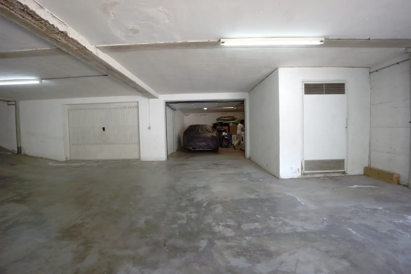 Parking de Casa adosada en venta en Sant Feliu de Guíxols con Calefacción, Terraza y Amueblado