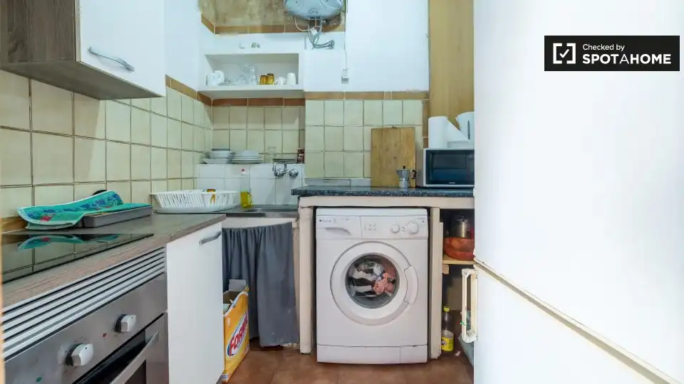 Appartamento con terrazza in affitto a Ciutat Vella, imagen 8