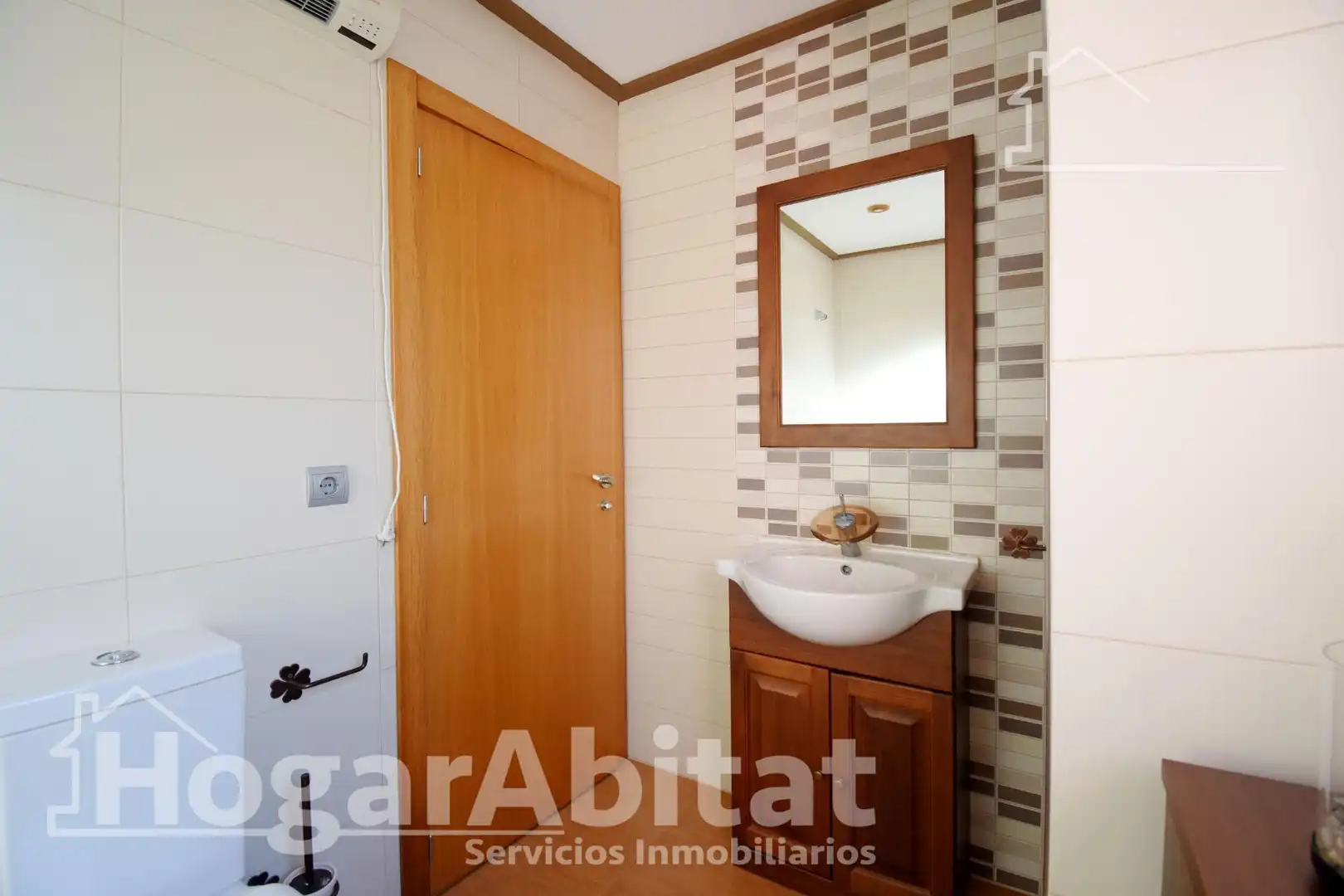 Baño de Ático en venta en Vilallonga / Villalonga con Aire acondicionado y Terraza