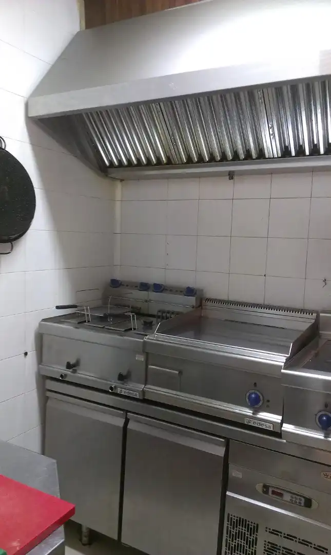 Local comercial en venta en Calle Ayala