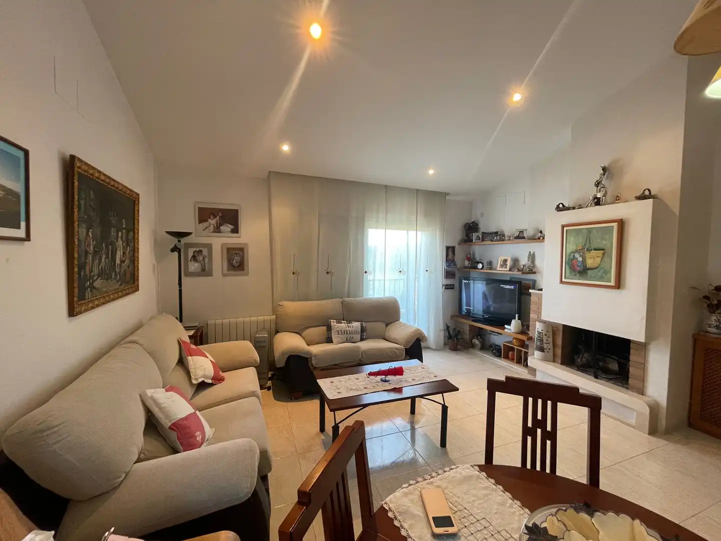 Wohnzimmer von Wohnung zur Miete in Cerdanyola del Vallès mit Heizung, Privatgarten und Ofen