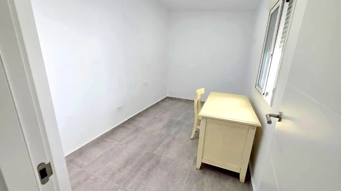 Bedroom of Apartments for rent in Gandia  with Furnished