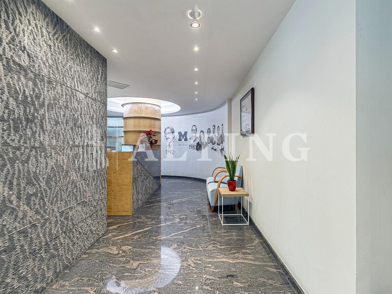 Office for sale in  Barcelona Capital  with Air Conditioner and Heating