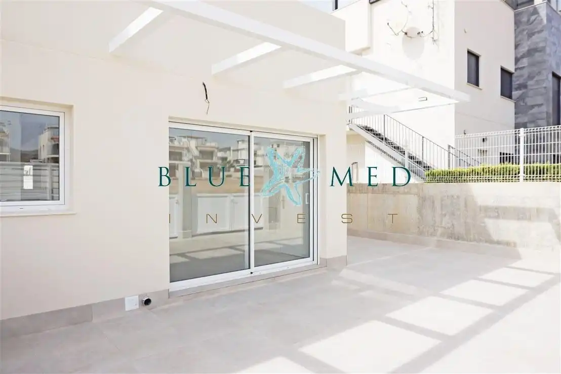 Duplex with pool for sale in Calle EMBARCACIÓN COLUMBRETES, imagen 2