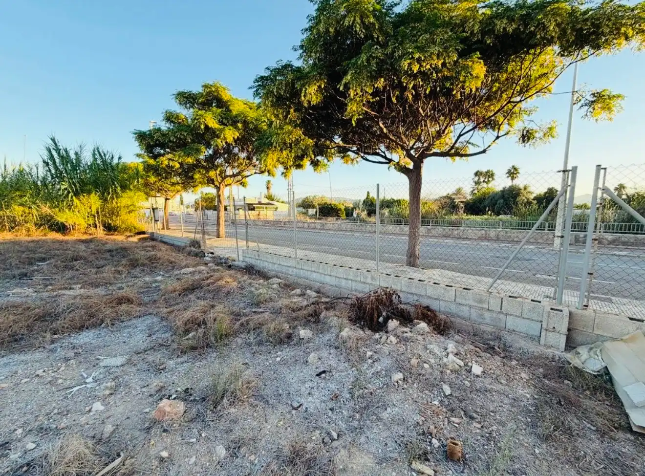 Terreno industrial en venta en Bellreguard