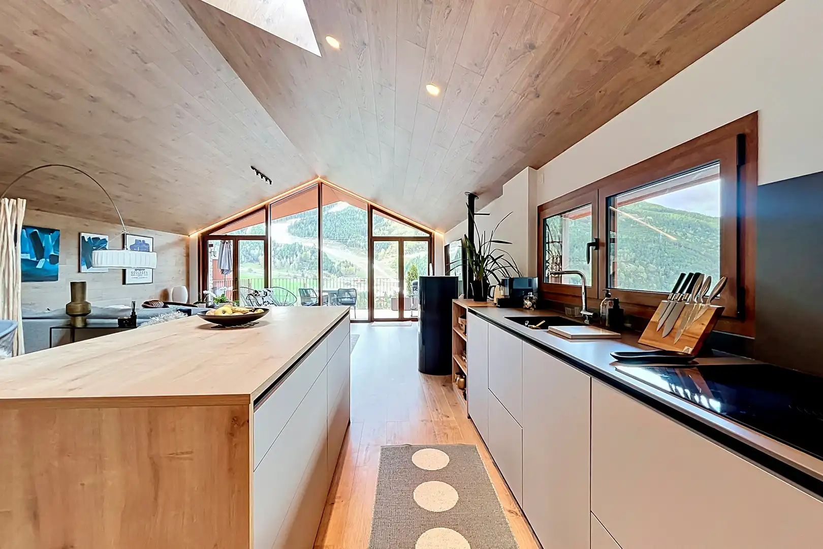 4-bedroom chalet for sale in El Tarter, Canillo · 4 of 60