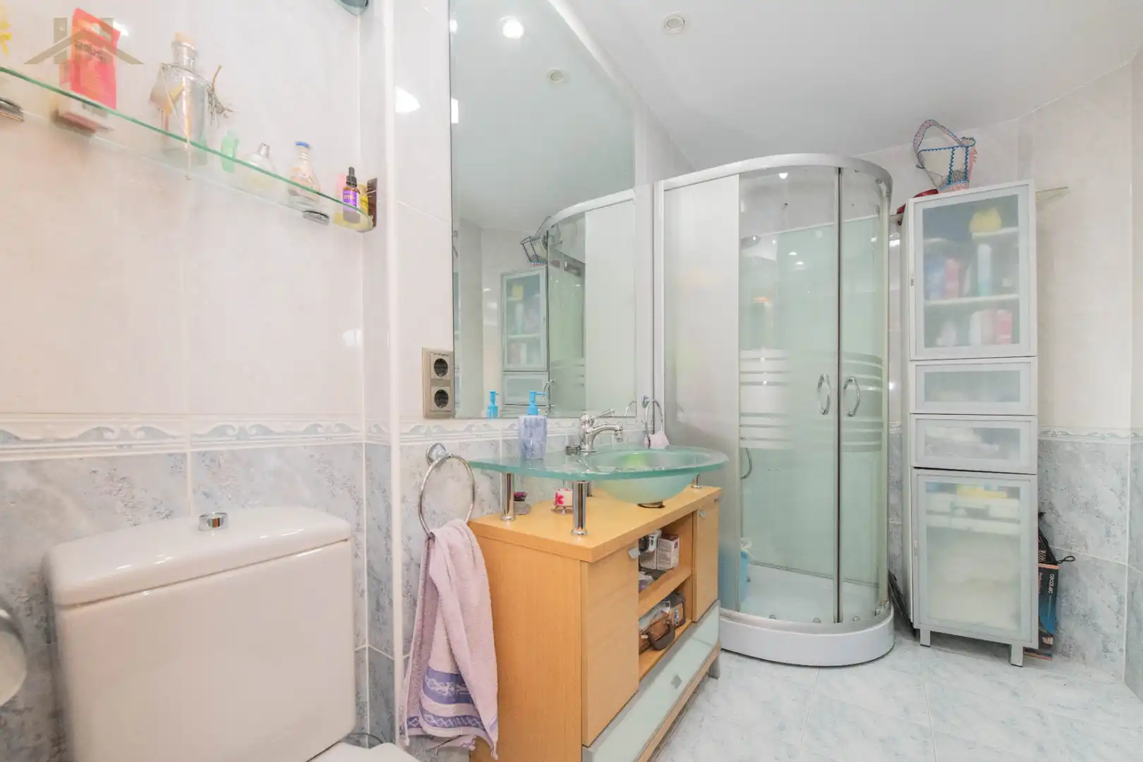 Badezimmer von Wohnung zum Verkauf in Coslada mit Klimaanlage und Heizung