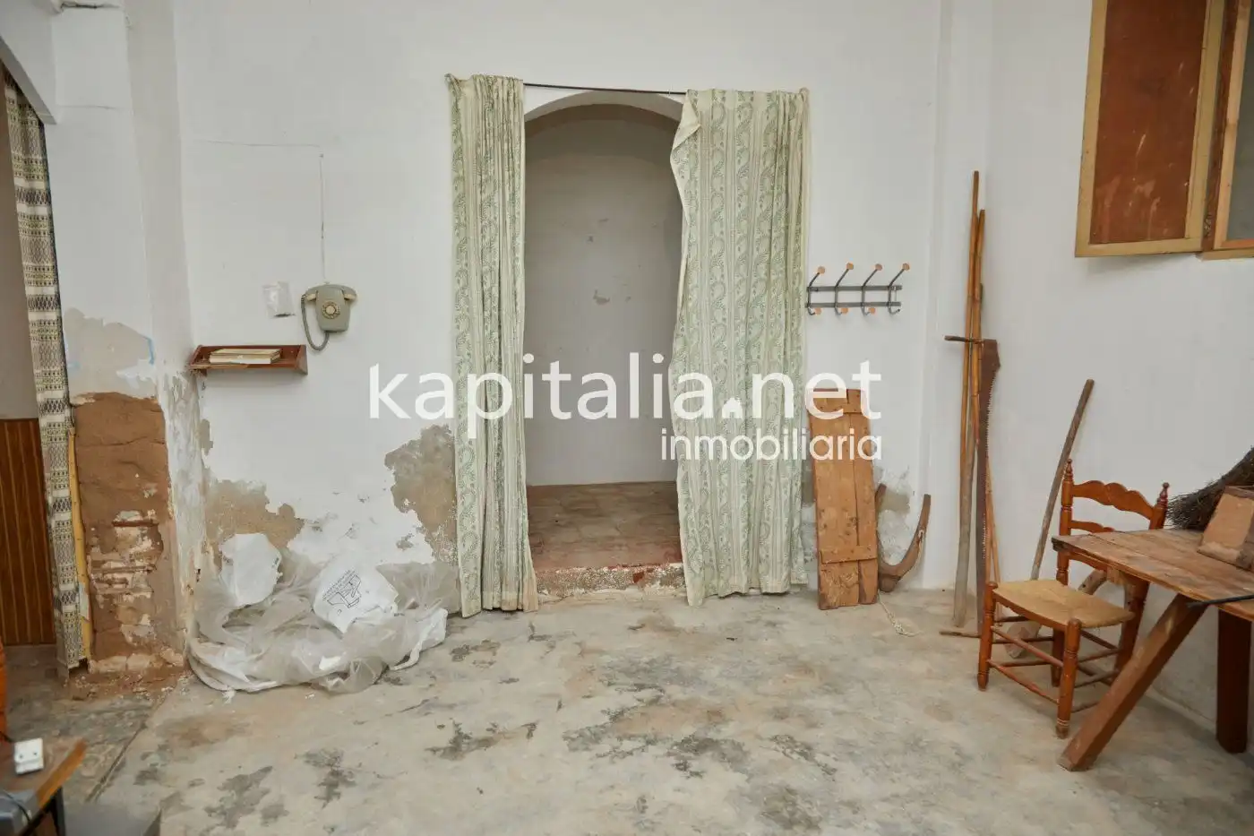 Country house zum Verkauf in Bocairent mit Privatgarten, Terrasse und Balkon