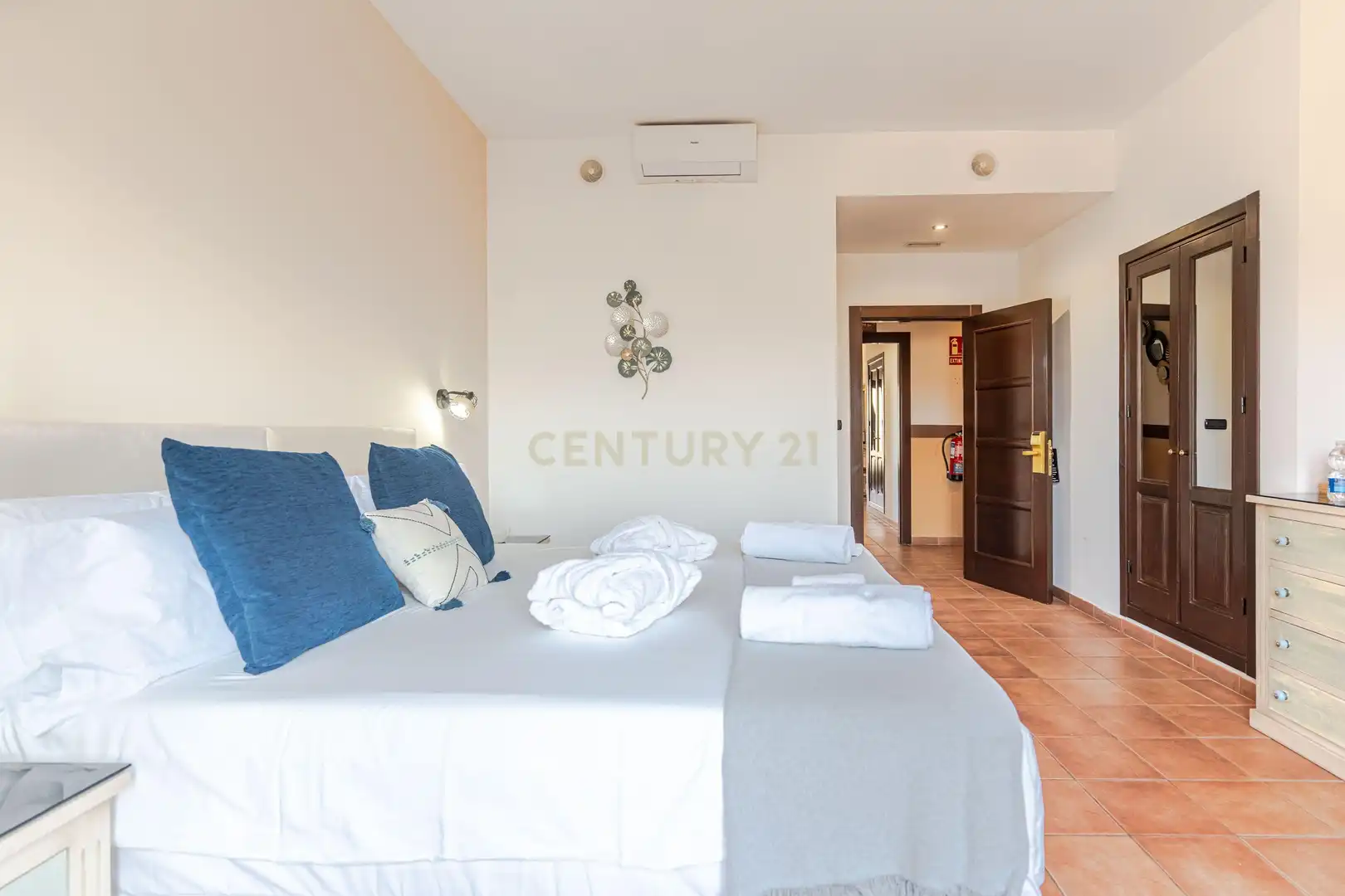 Habitación de Edificio en venta en Cenes de la Vega con Piscina comunitaria