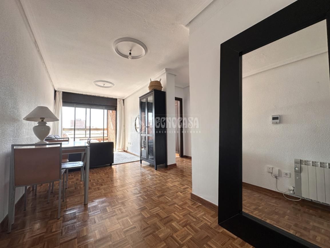 Living room of Flat for sale in Valladolid Capital