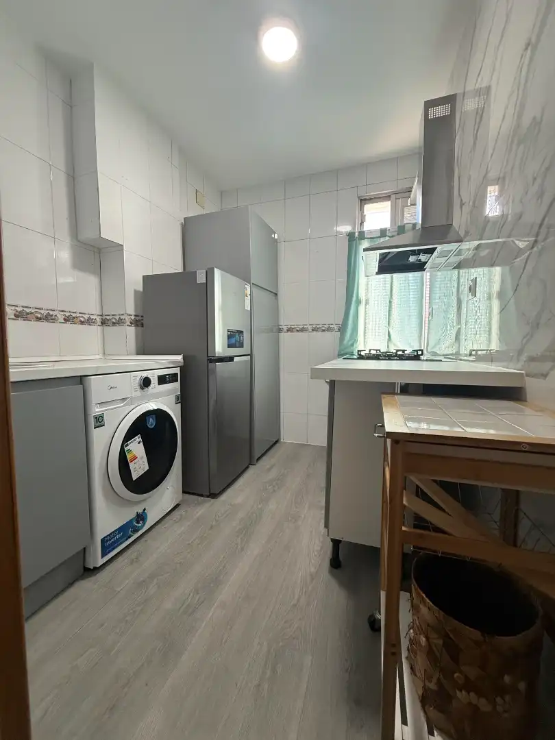 Piso en venta en Calle del Puerto de Alsasua, Palomeras Bajas