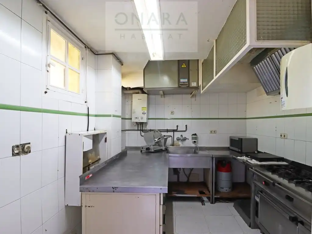 Kitchen of Commercial properties for sale in Hondarribia