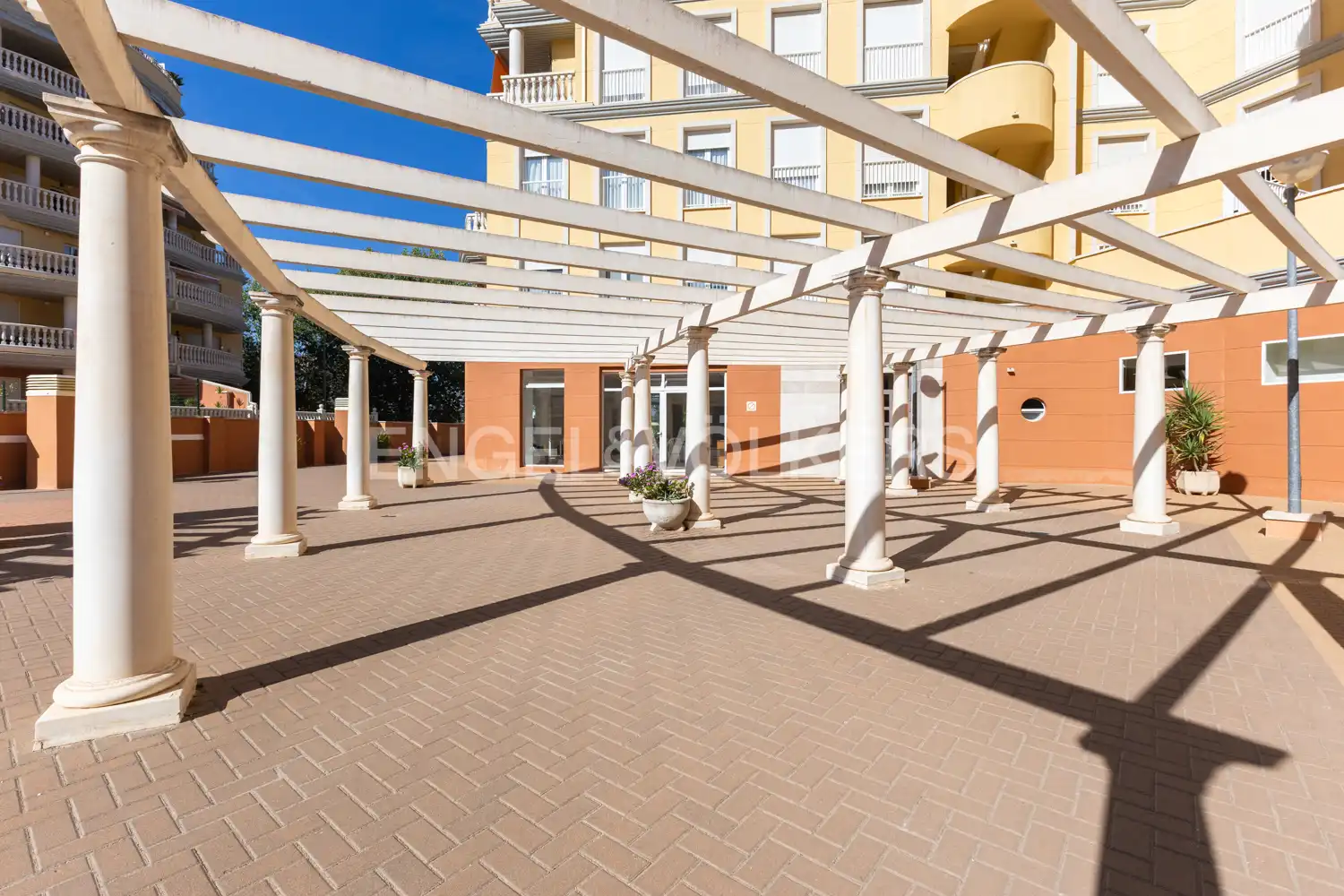 Terrace of Flat for sale in Dénia  with Air Conditioner, Heating and Swimming Pool