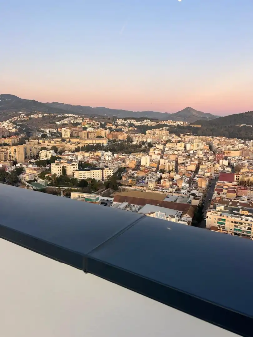 Vista exterior de Apartamento de alquiler en Málaga con Aire acondicionado, Amueblado y Piscina comunitaria