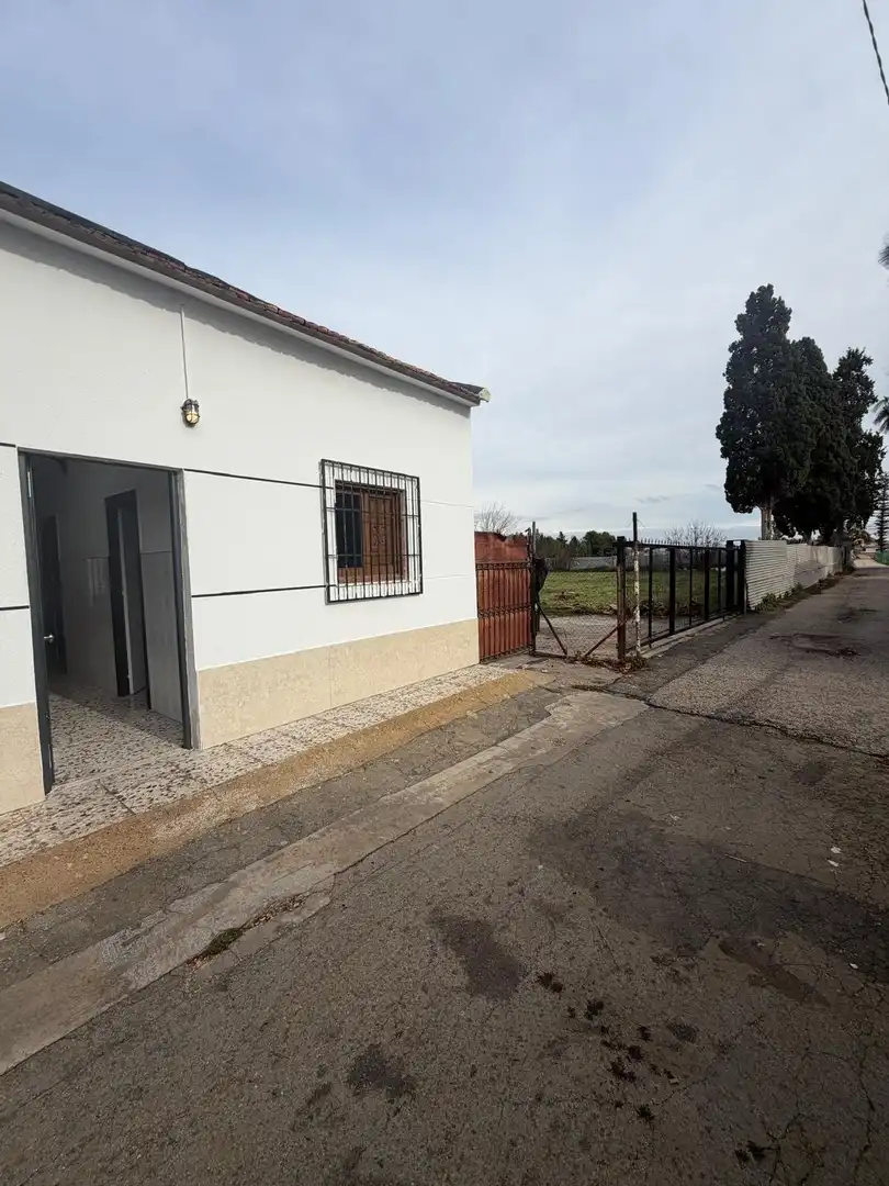 Vista exterior de Finca rústica en venda en Orihuela amb Calefacció, Jardí privat i Terrassa