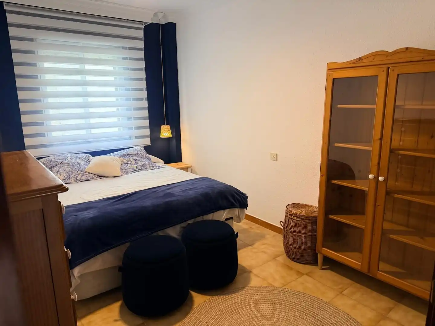 Dormitori de Pis de lloguer en Benalmádena amb Aire condicionat i Moblat