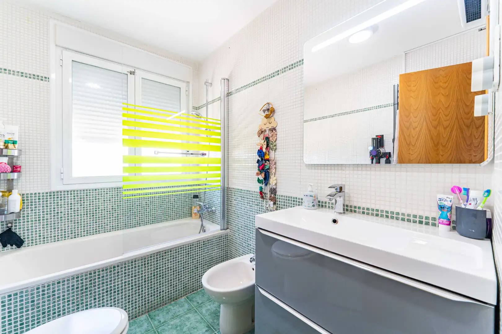 Baño de Casa o chalet en venta en Serranillos del Valle con Aire acondicionado, Calefacción y Jardín privado