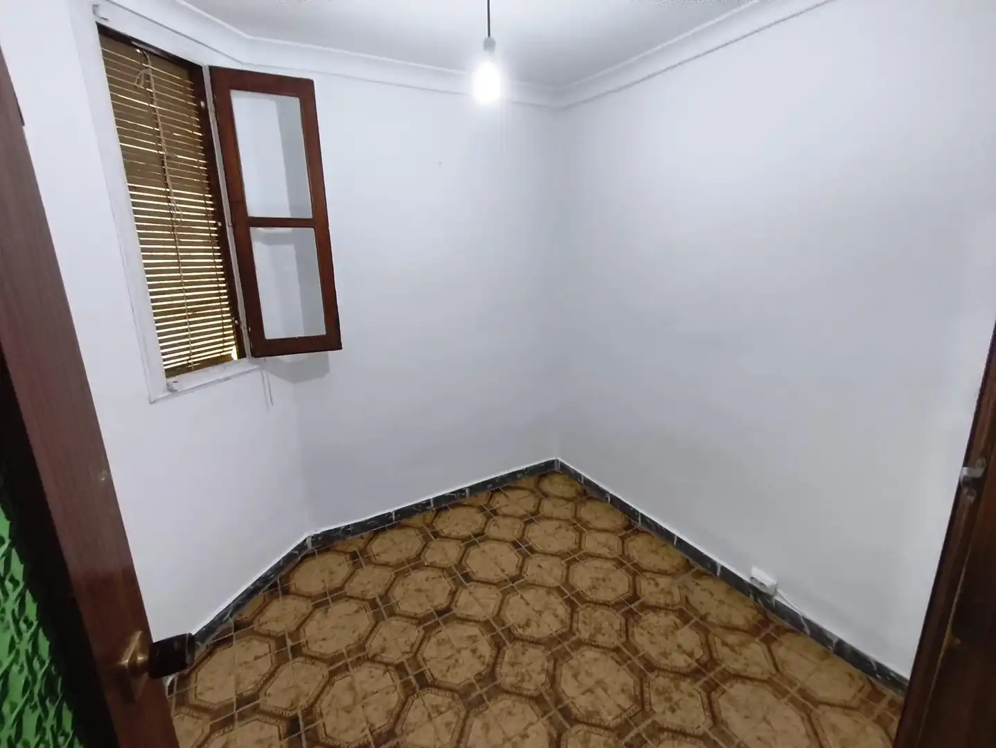 Flat for sale in Valencia  with Balcony