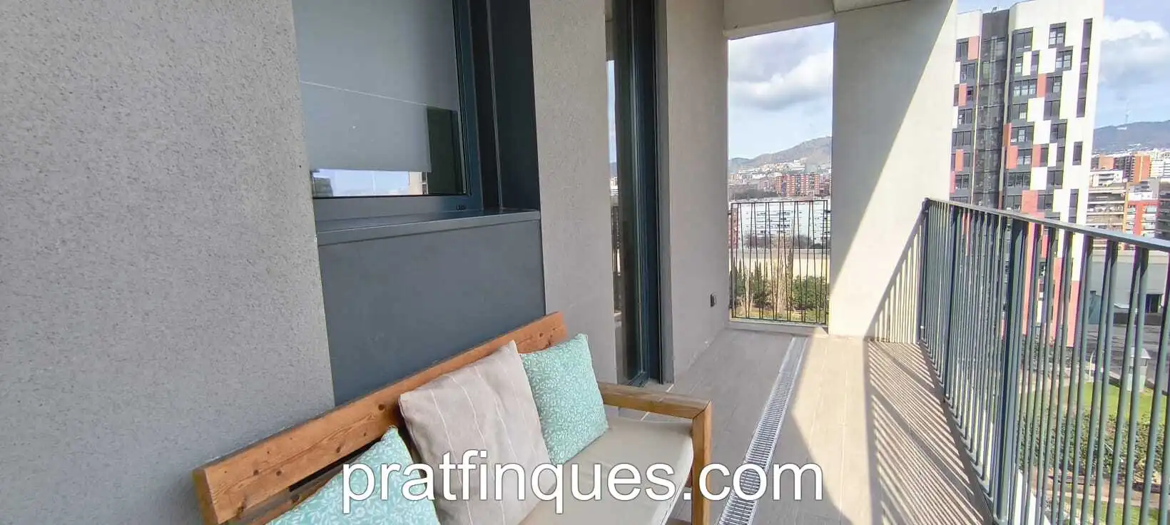 Terrasse von Wohnung zum Verkauf in L'Hospitalet de Llobregat mit Klimaanlage, Heizung und Parkett
