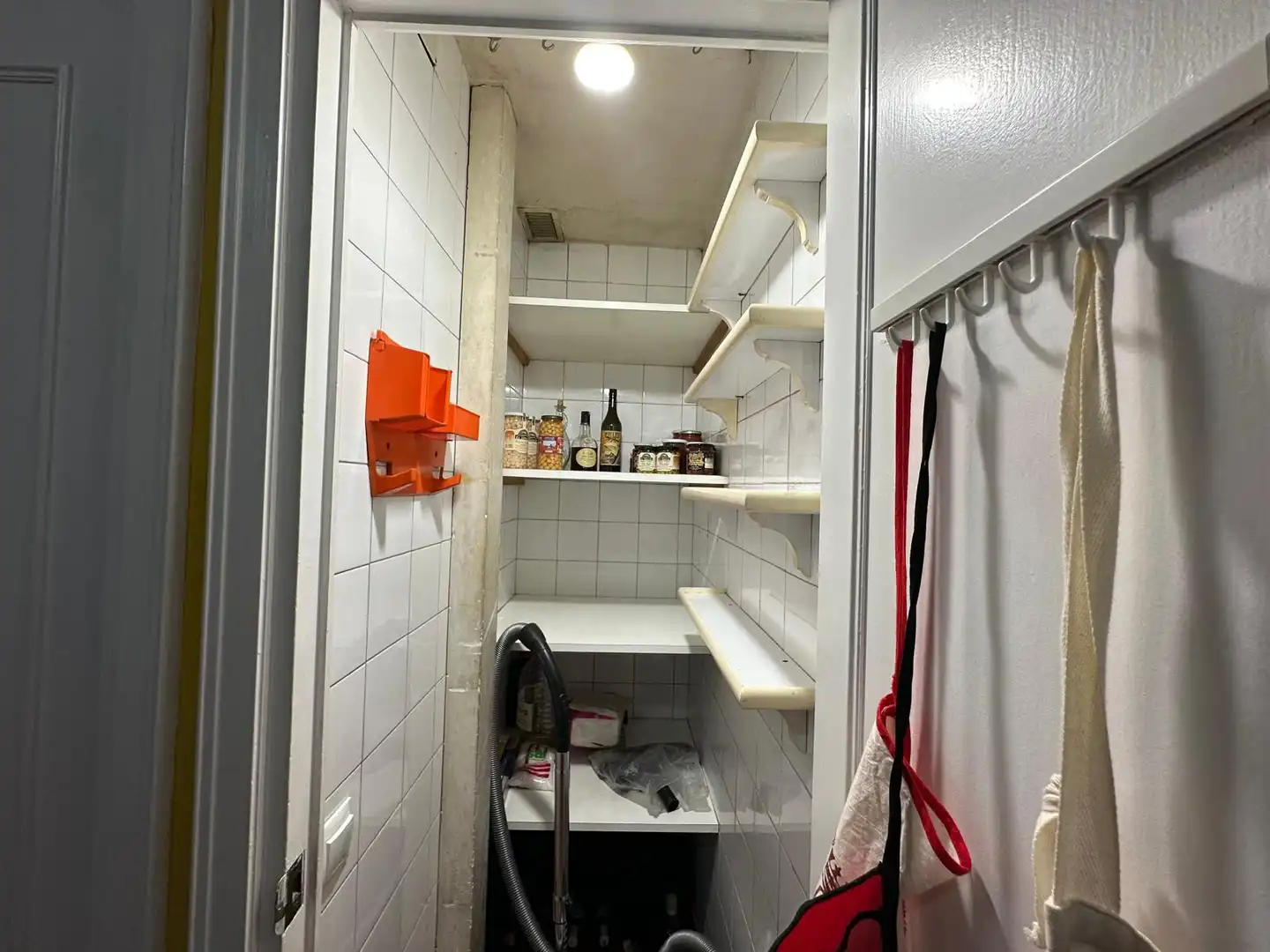 Kitchen of Flat for sale in Madrid  with Parquet flooring, Terrace and Storage room