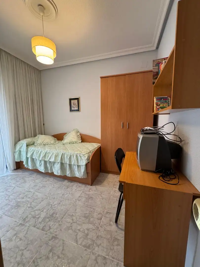 Bedroom of Flat for sale in Puertollano  with Air Conditioner, Furnished and Balcony