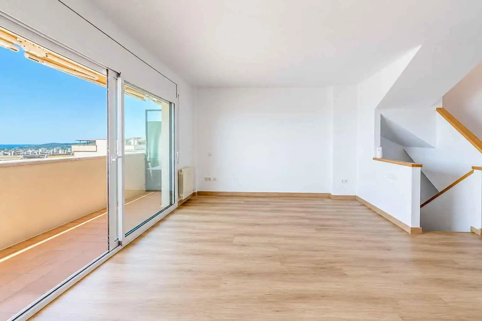 Balcony of Flat for sale in Sitges  with Air Conditioner, Heating and Parquet flooring