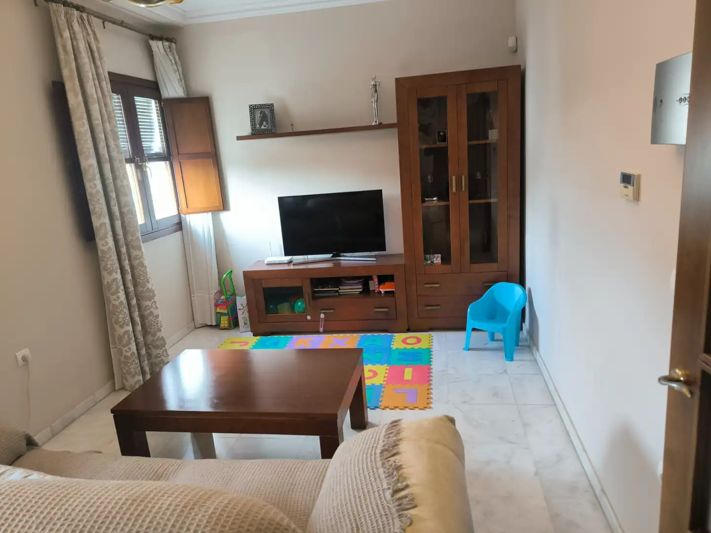 Sala d'estar de Àtic en venda en Écija amb Aire condicionat, Calefacció i Terrassa