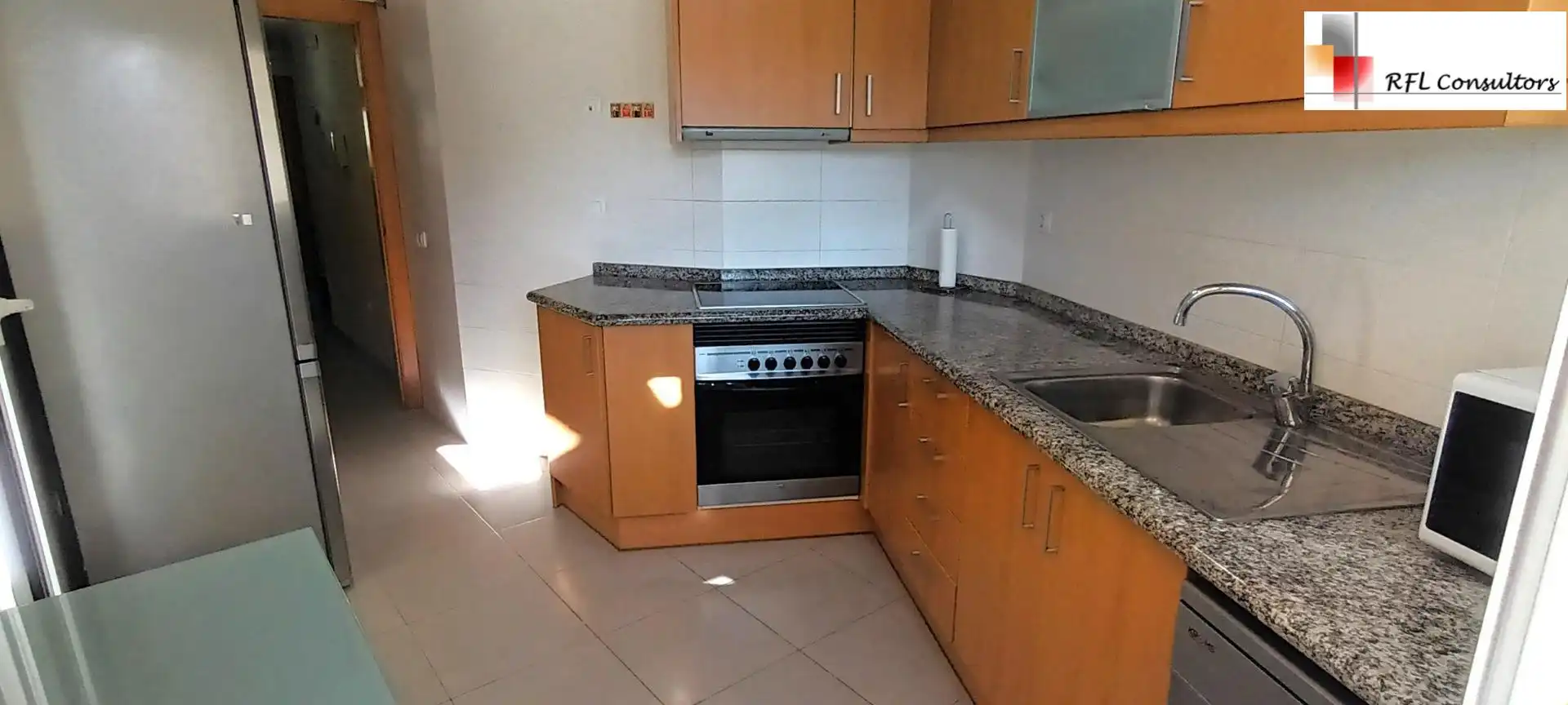 Küche von Erdgeschoss zur Miete in Torreblanca mit Privatgarten, Terrasse und Möbliert