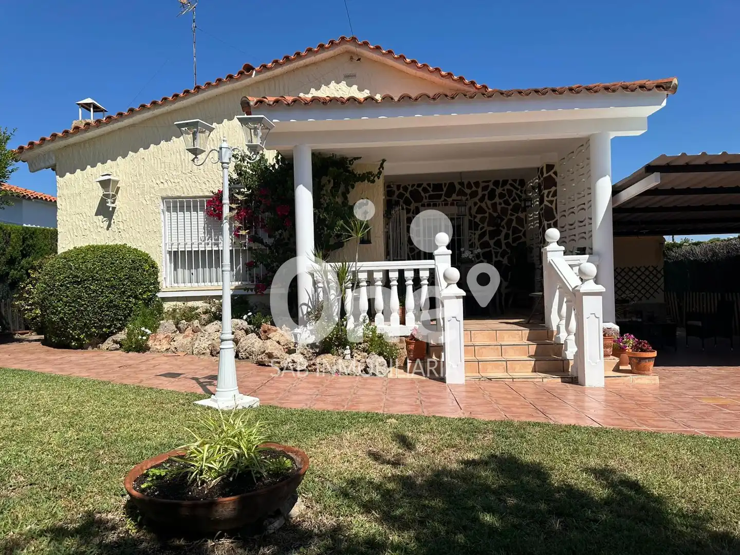 Vista exterior de Casa o chalet en venta en L'Eliana con Aire acondicionado, Calefacción y Jardín privado