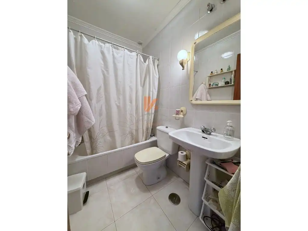 Bany de Casa o xalet en venda en Santiago de Compostela  amb Jardí privat i Terrassa