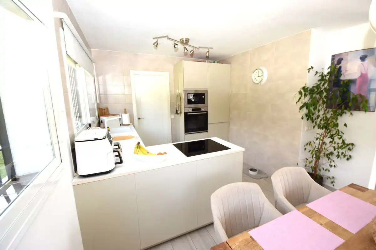 Cocina de Casa o chalet en venta en Mijas con Aire acondicionado, Calefacción y Jardín privado
