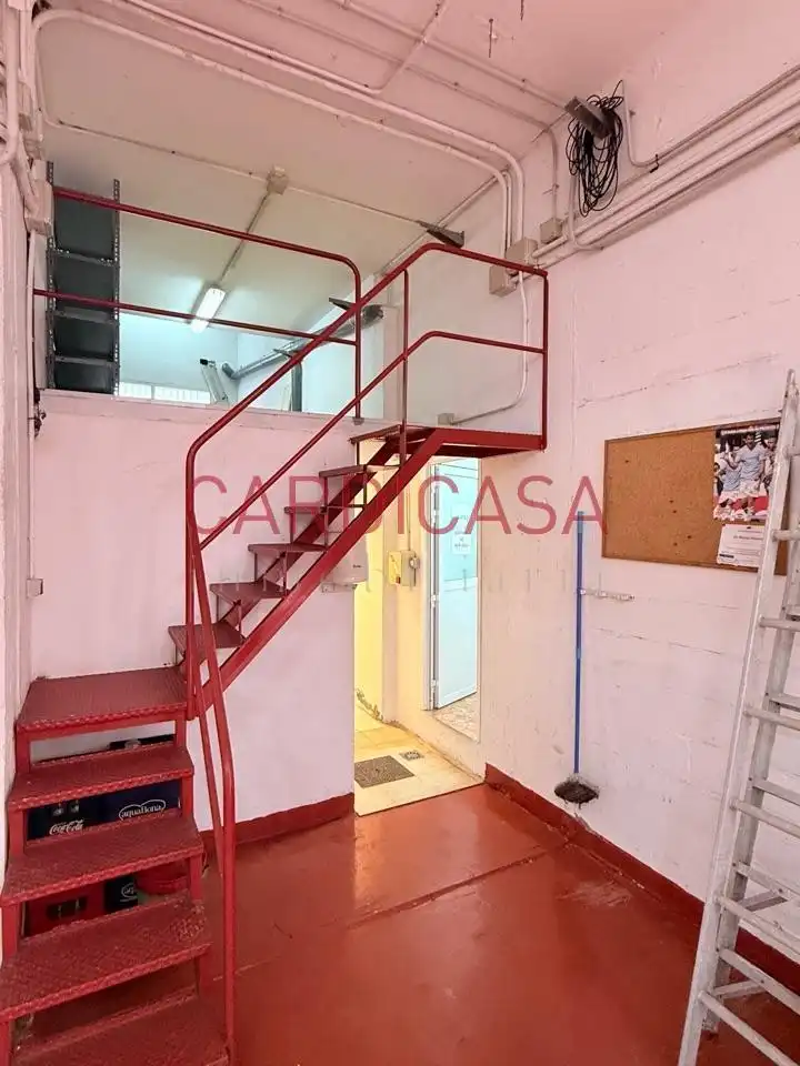 Nave industrial de alquiler en Redondela