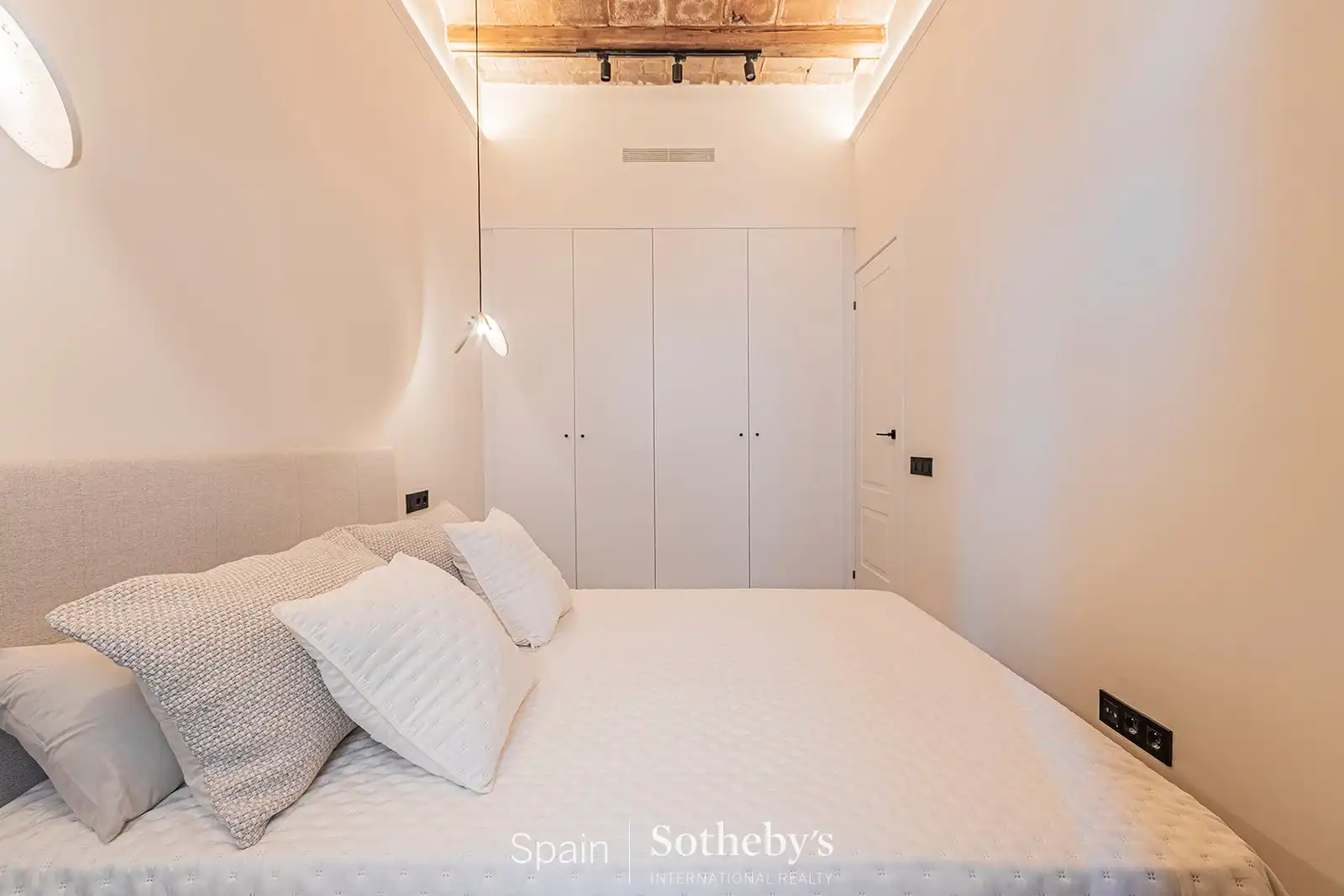 Apartament amb ascensor en venda a Gran Via de les Corts Catalanes, imagen 50