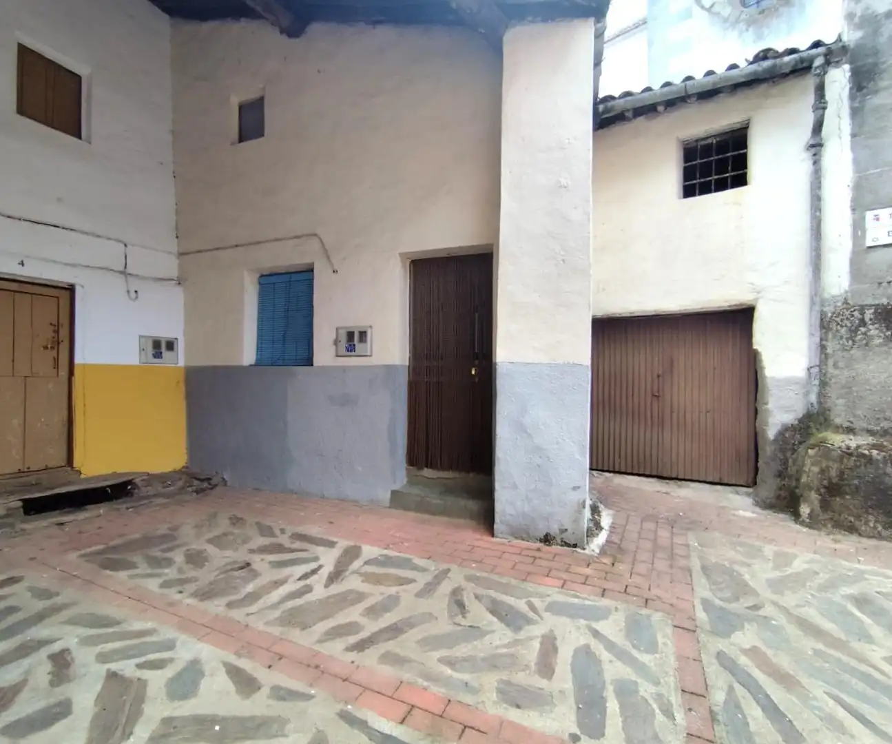 Vista exterior de Casa o chalet en venta en Casar de Palomero con Jardín privado y Terraza