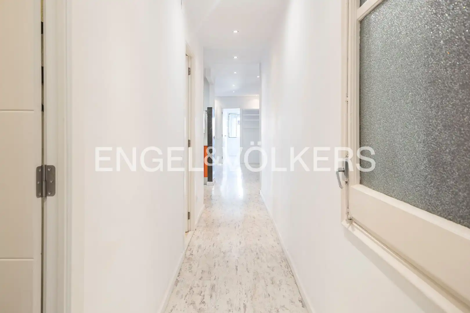 Ático en venta en Barcelona con Calefacción, Terraza y Balcón