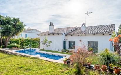 Jardí de Casa o xalet en venda en Sant Pere de Ribes amb Terrassa i Piscina