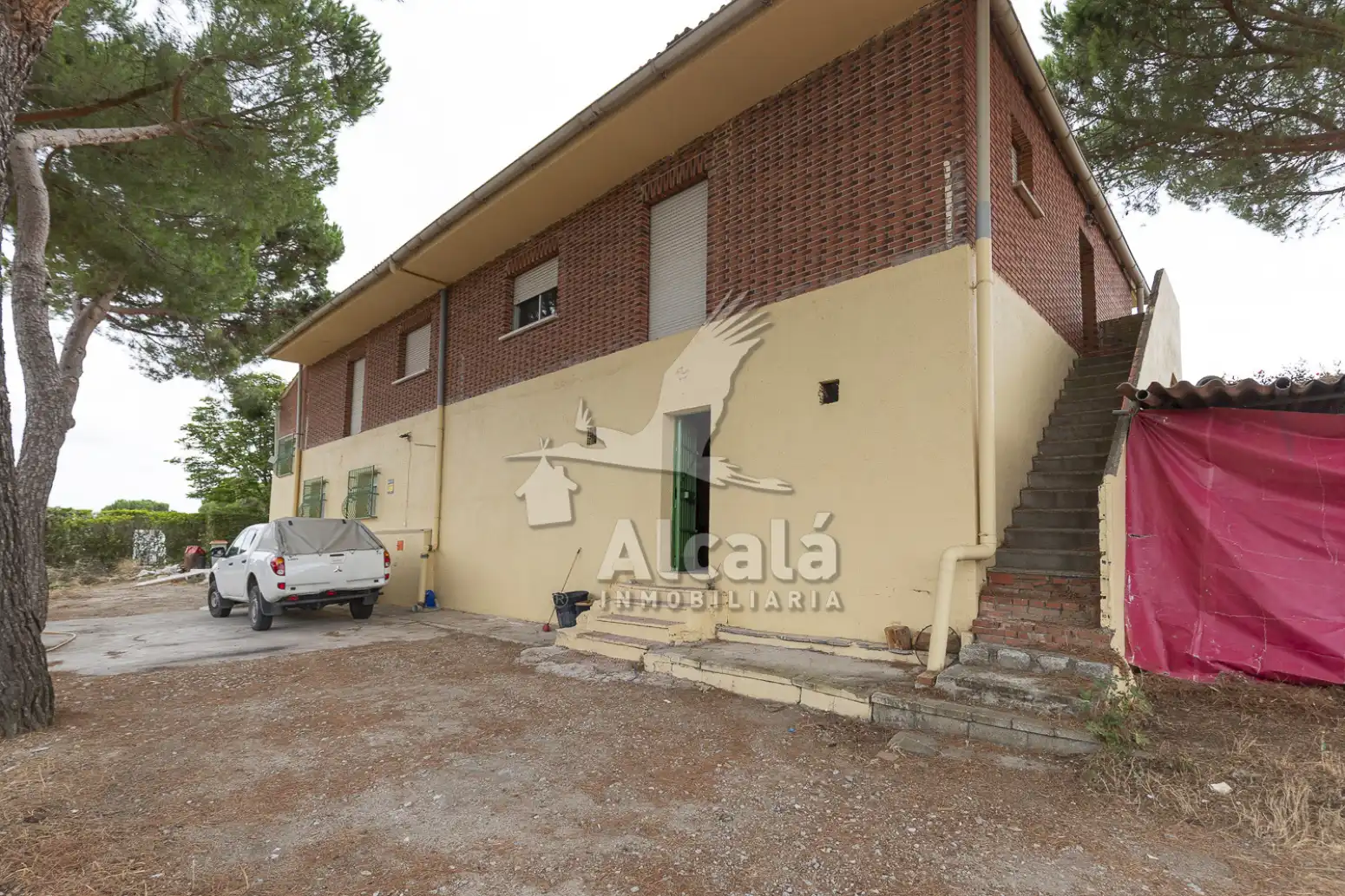 Außenansicht von Haus oder Chalet zum Verkauf in El Molar (Madrid) mit Schwimmbad