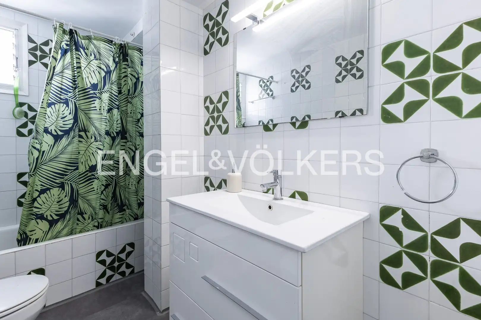 Bathroom of Flat for sale in Malgrat de Mar  with Heating, Parquet flooring and Terrace