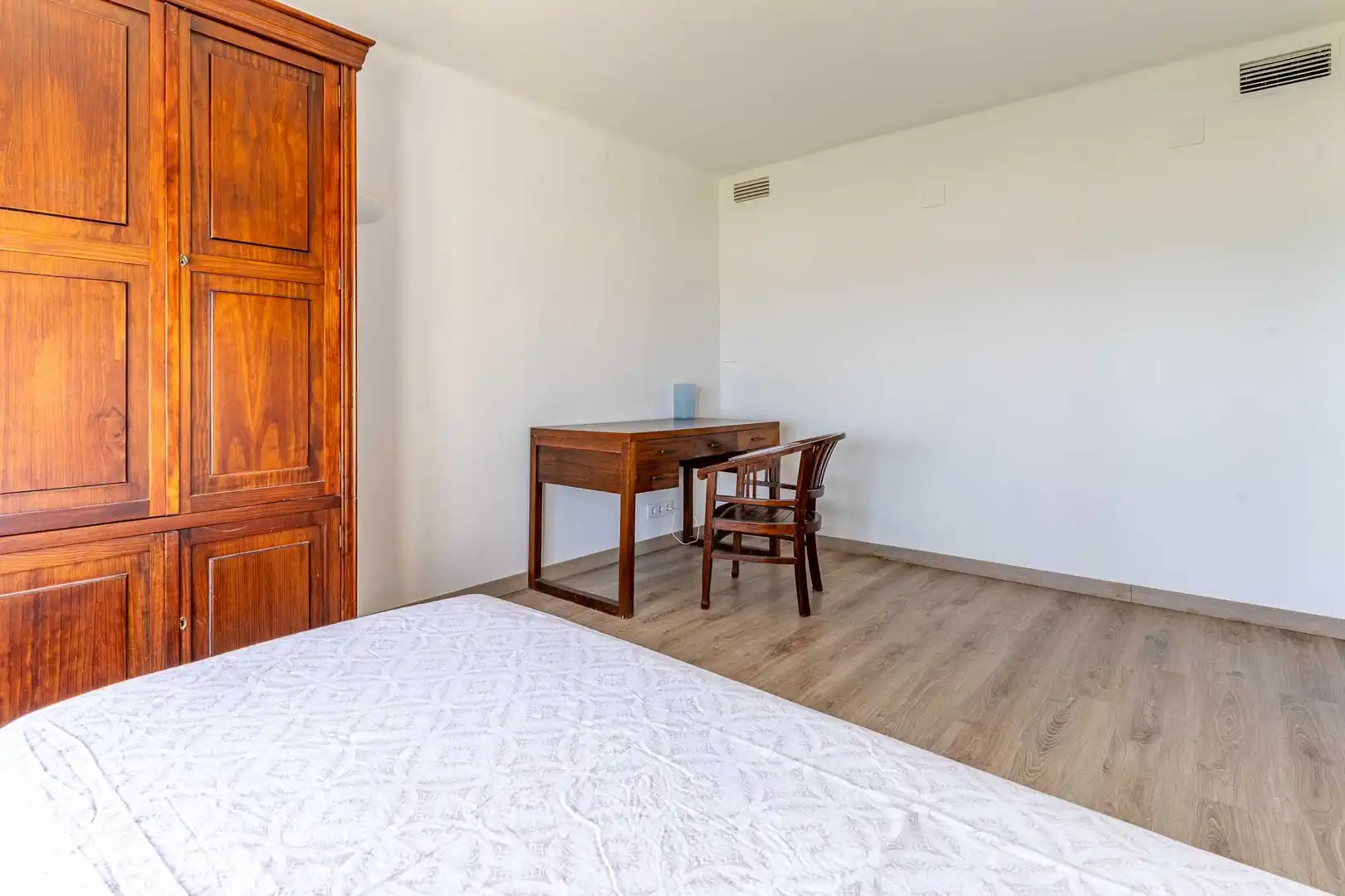 Flat for sale in CL LETRA M SANTA LLUCIA Es: Pl: Pt: VILANOVA I L, L'Aragai