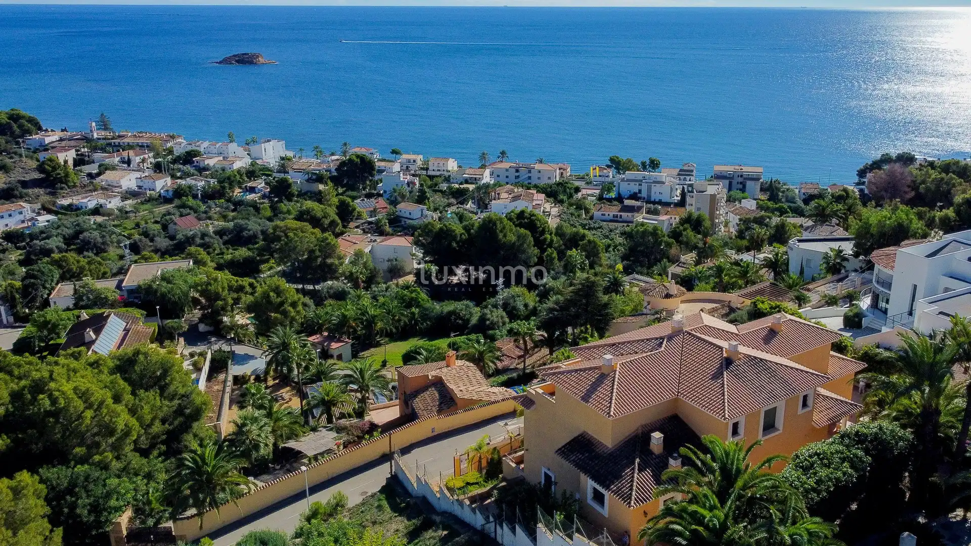 Vista exterior de Casa o xalet en venda en Altea amb Aire condicionat, Calefacció i Jardí privat
