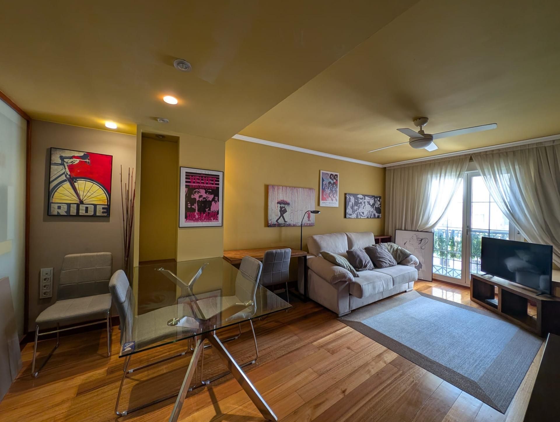 Living room of Flat to rent in  Zaragoza Capital  with Heating