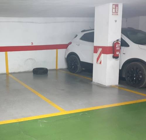 Garaje en Alquiler en Carrer de Polo y Peyrolón, 30 en Mestalla